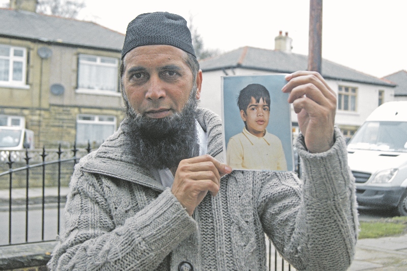 APPEAL: Mohammed Hanif holds a picture of his daughter, Aisha, who sadly passed away from a genetic condition