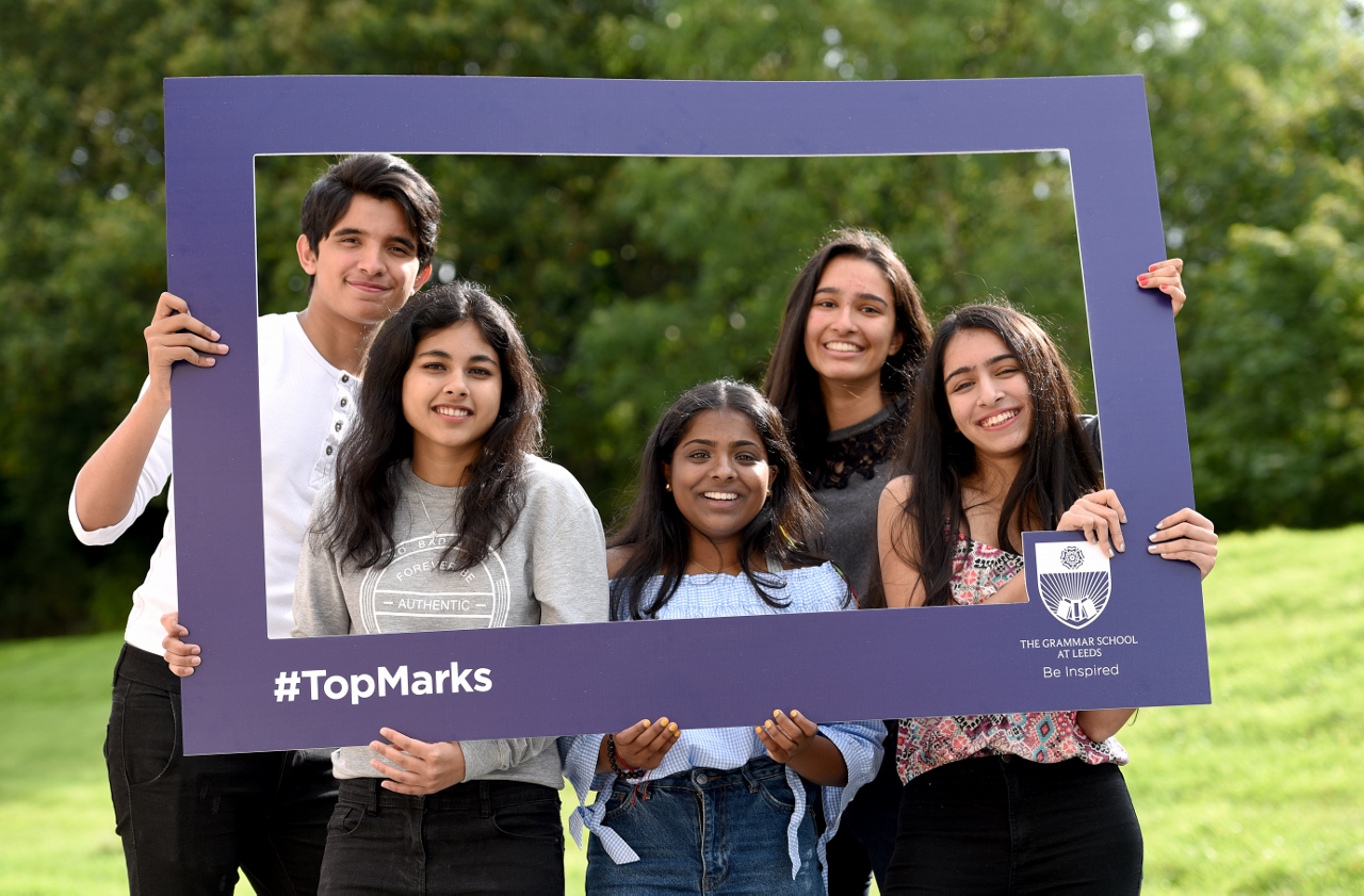 (L-R) Aadarsh Nemana, Niharika Manu, Samyuktha Ganesh, Priyanka Misra and Shazia Sarela celebrate success at GCSE