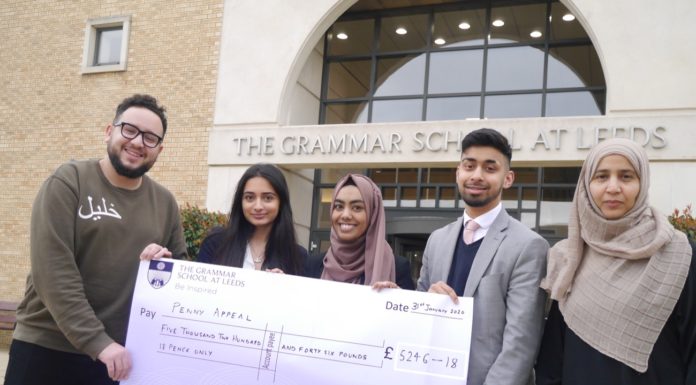 GSAL: Students from Islamic Society at Leeds school presents cheque for Kashmir