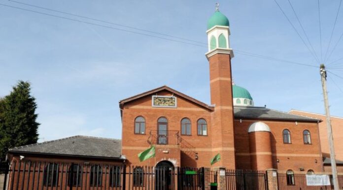Blackburn mosque ‘will not face police investigation’ over 250 at funeral