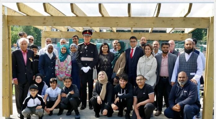 Royal seal of approval for Bradford Moor community project