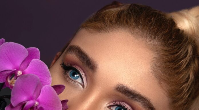 ‘Pretty privilege’: White, slim, make-up wearing women dominate online content