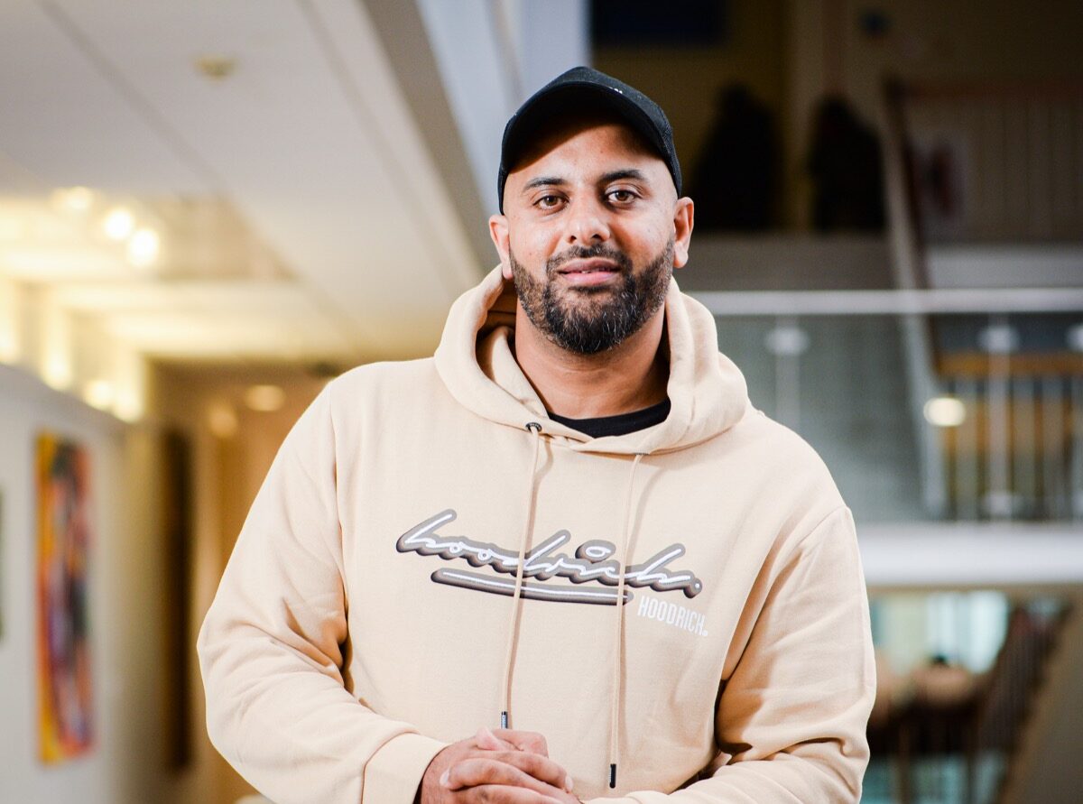 Asian Express Newspaper – Academic who studies gangs and drug dealers awarded MBE Asian Express Newspaper – Academic who studies gangs and drug dealers awarded MBE