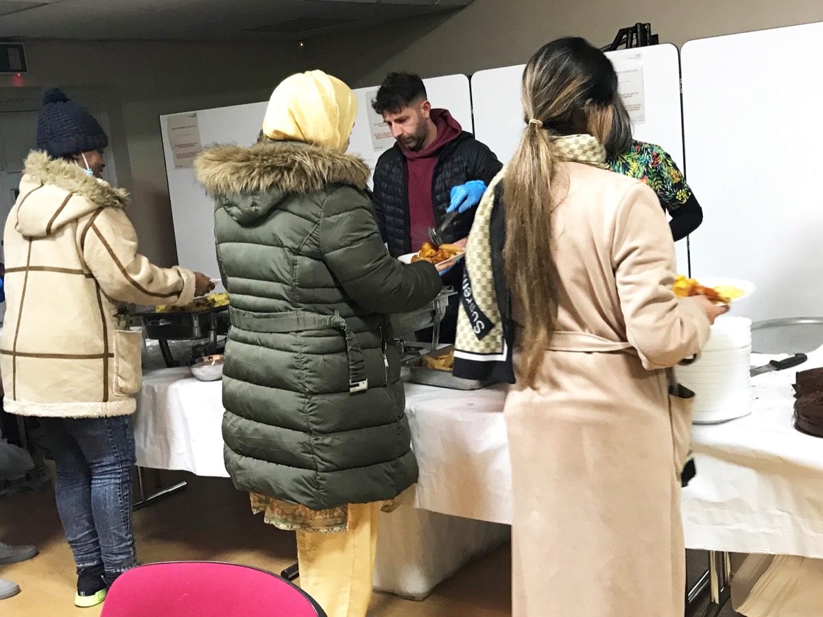 Asian Express Newspaper – LIFELINE: Regal Foods teams up with community kitchen to serve hundreds of meals Asian Express Newspaper – LIFELINE: Regal Foods teams up with community kitchen to serve hundreds of meals