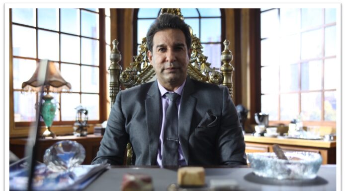 The First Glimpse of Wasim Akram in ‘Money Back Guarantee’